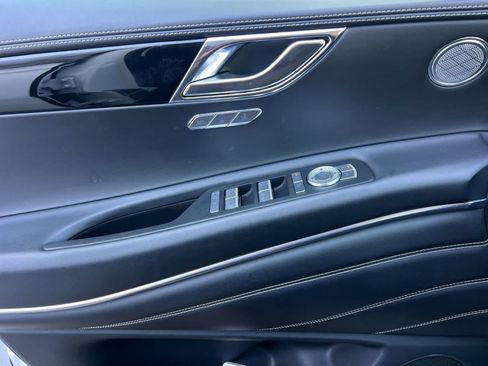 Used 2025 Genesis GV80 2.5T Standard AWD/4WD image 13