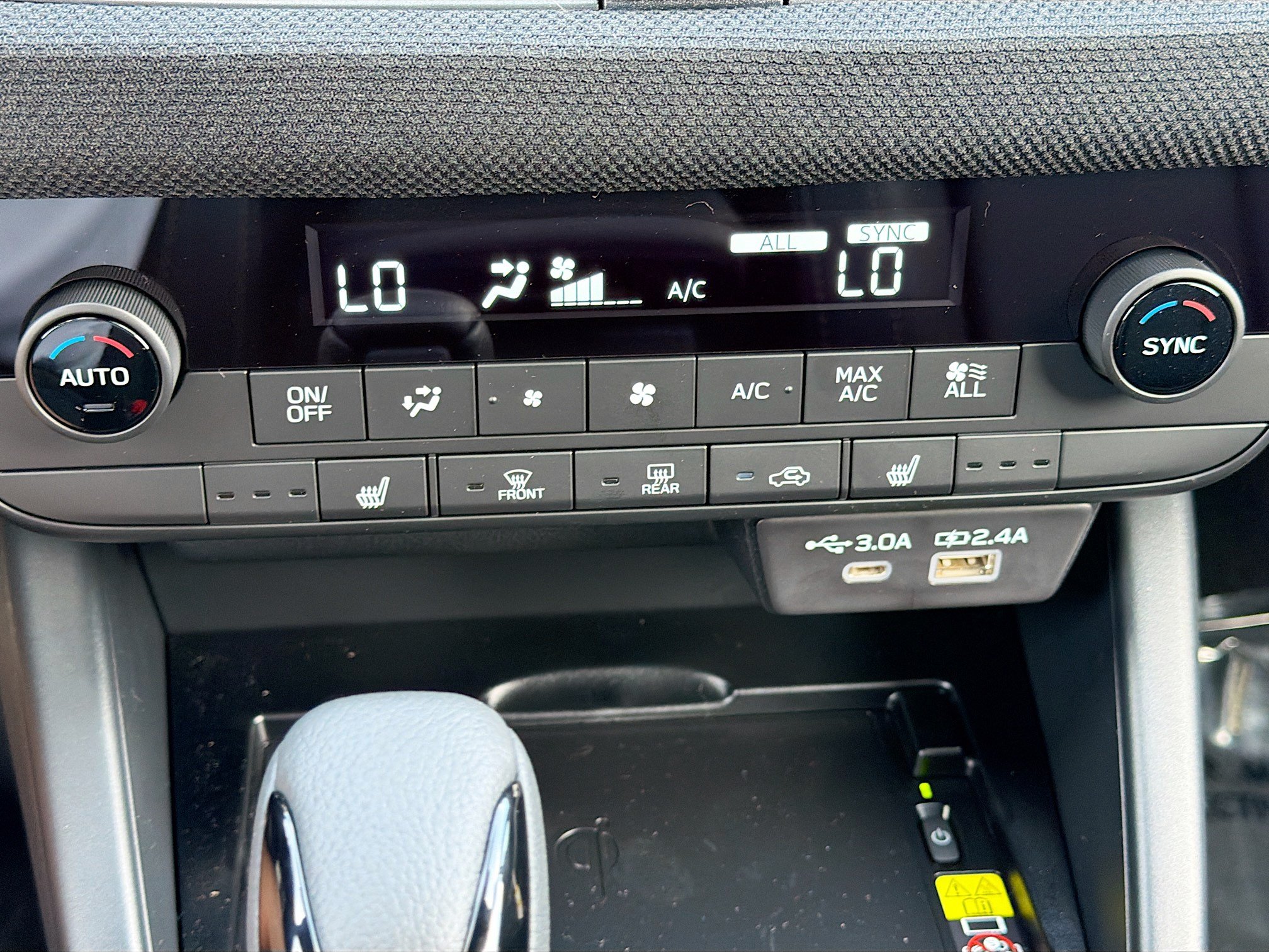 New 2026 Subaru Outback Limited AWD/4WD image 34