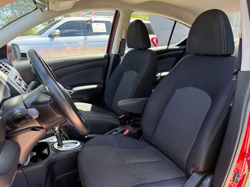 Used 2014 Nissan Versa SV image 12