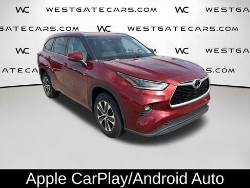 Used 2021 Toyota Highlander XLE image 24