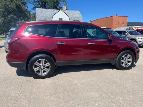 Used 2016 Chevrolet Traverse LT image 8
