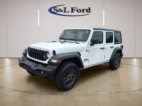 Used 2025 Jeep Wrangler Unlimited Sport AWD/4WD image 1