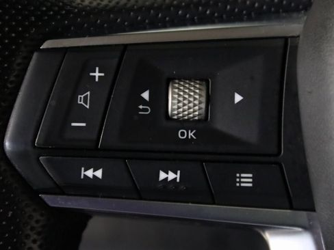 Used 2022 Mitsubishi Outlander SE image 41