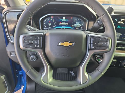 New 2025 Chevrolet Silverado 1500 LT w/ Convenience Package II image 16