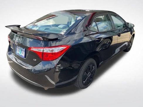 Used 2015 Toyota Corolla FWD image 5