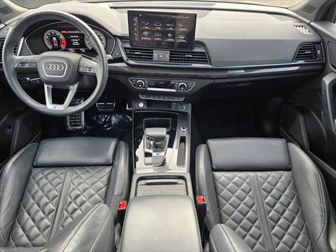 Used 2023 Audi SQ5 Prestige w/ Prestige Package AWD/4WD image 18