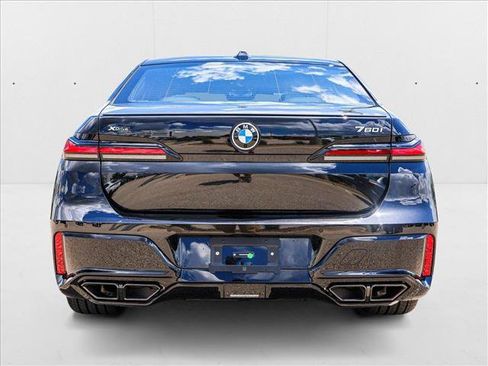 New 2025 BMW 760i xDrive image 6