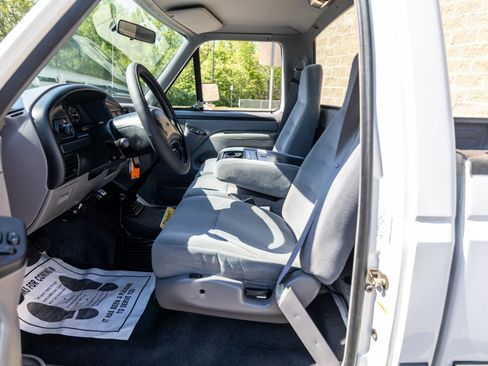 Used 1997 Ford F250 4x4 Regular Cab Heavy Duty image 20