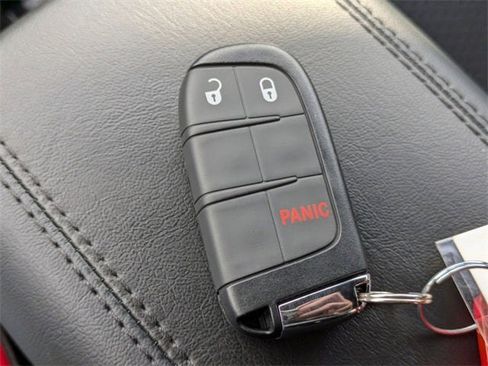 New 2025 Jeep Compass Sport image 30