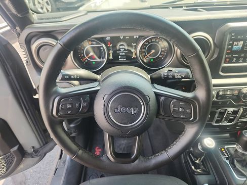Used 2021 Jeep Wrangler Unlimited Sport AWD/4WD image 20