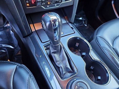 Used 2019 Ford Explorer XLT w/ Equipment Group 202A image 16