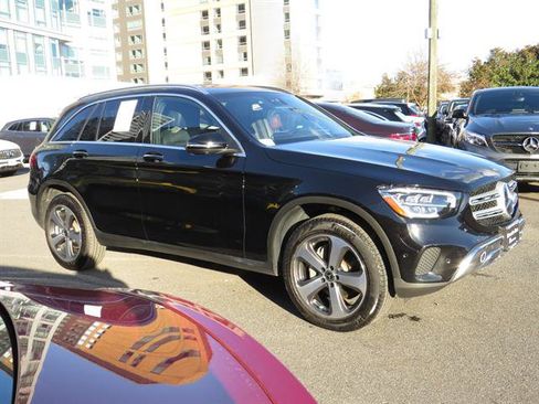 Used 2022 Mercedes-Benz GLC 300 4MATIC image 5