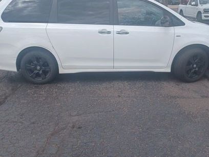 Used 2020 Toyota Sienna SE Premium w/ Nightshade Edition