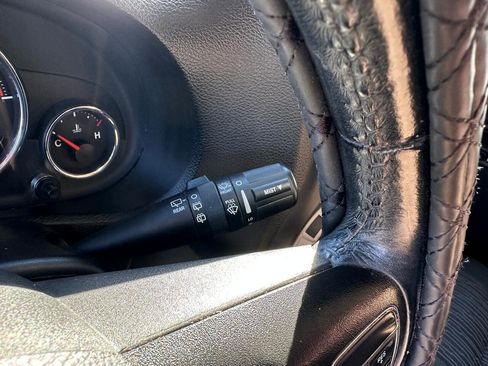 Used 2012 Jeep Wrangler Unlimited Sport image 39