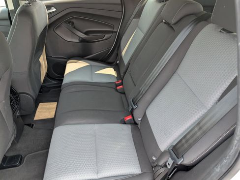 Used 2017 Ford Escape SE image 23