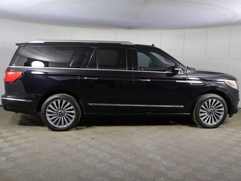 Used 2019 Lincoln Navigator L Reserve AWD/4WD image 21