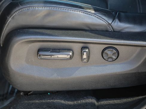 Used 2022 Honda CR-V Touring image 19