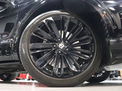 Used 2021 Bentley Bentayga Speed AWD/4WD image 2
