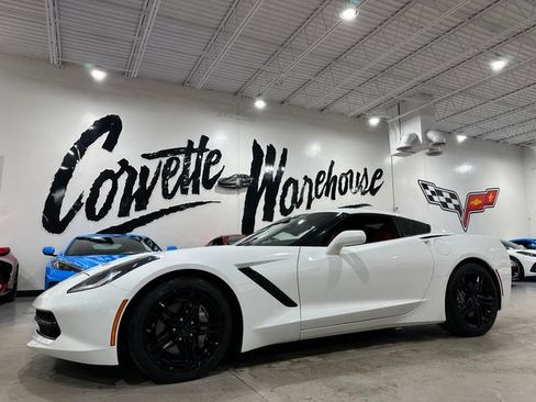 Used 2017 Chevrolet Corvette Stingray Coupe w/ Carbon Flash Badge Package RWD image 1