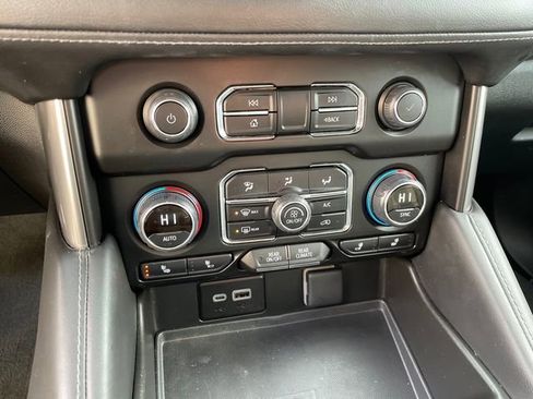 Used 2024 Chevrolet Tahoe Z71 image 35