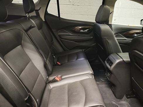 Used 2020 GMC Terrain Denali w/ Denali Premium Package image 12