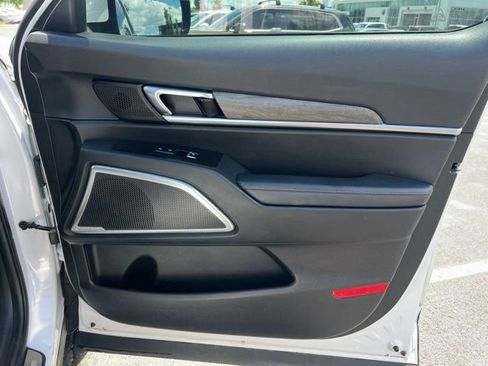 Certified 2022 Kia Telluride SX w/ SX Prestige Package AWD/4WD image 41
