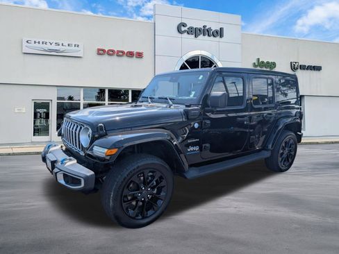 Used 2024 Jeep Wrangler Unlimited Sahara w/ Safety Group AWD/4WD image 7