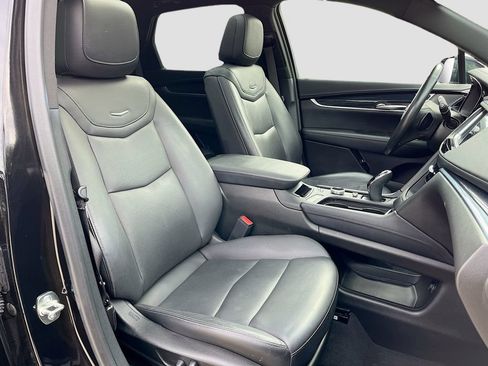 Certified 2024 Cadillac XT5 Premium Luxury AWD/4WD image 36