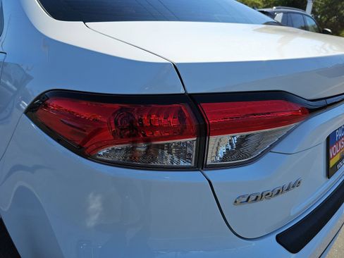 Used 2021 Toyota Corolla LE w/ Carpet Mat Package (TMS) image 33