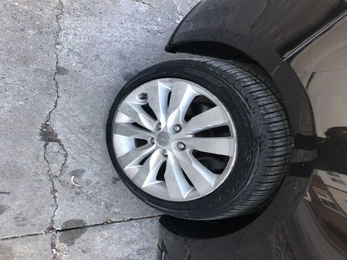 Used 2010 Kia Forte SX image 7