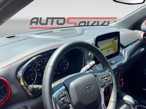 Used 2024 Chevrolet Blazer RS w/ Enhanced Convenience Package AWD/4WD image 9