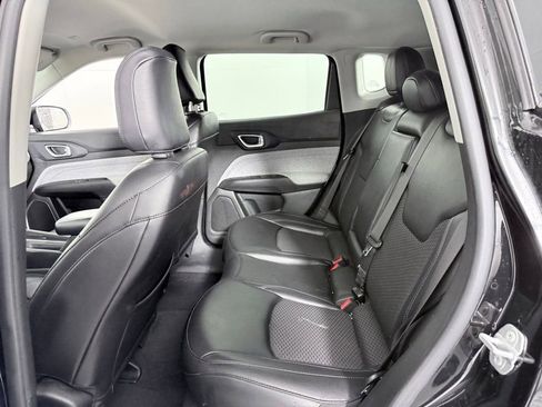 Used 2022 Jeep Compass Latitude image 22