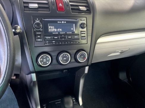 Used 2015 Subaru Forester 2.5i Premium w/ All-Weather Package AWD/4WD image 15