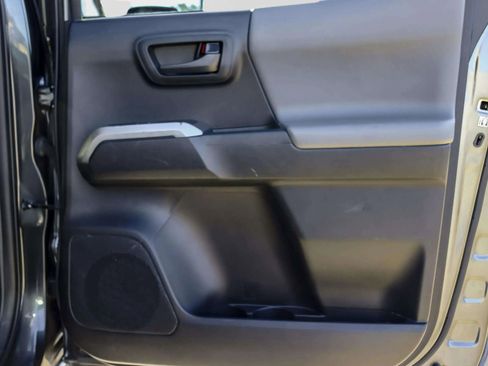 Used 2019 Toyota Tacoma SR5 image 28