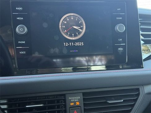 Used 2025 Volkswagen Jetta GLI Autobahn image 14