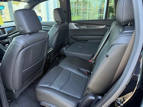 Used 2024 Cadillac XT6 Sport w/ Technology Package AWD/4WD image 23