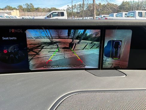 Used 2025 Lincoln Nautilus Reserve image 20