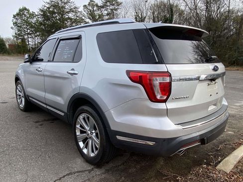 Used 2019 Ford Explorer Limited w/ Class III Trailer Tow Package image 8