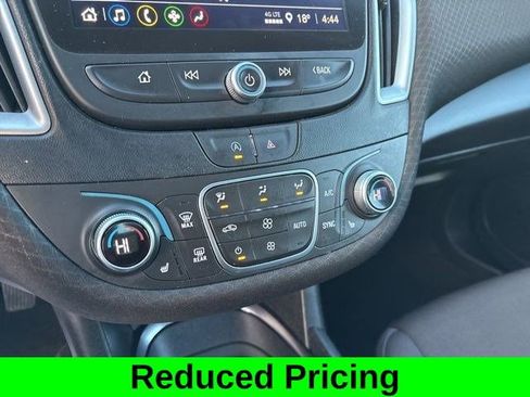 Used 2024 Chevrolet Malibu LT FWD image 24