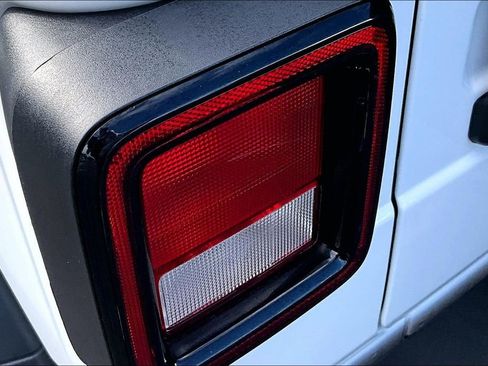 Used 2024 Jeep Wrangler Sport S image 22