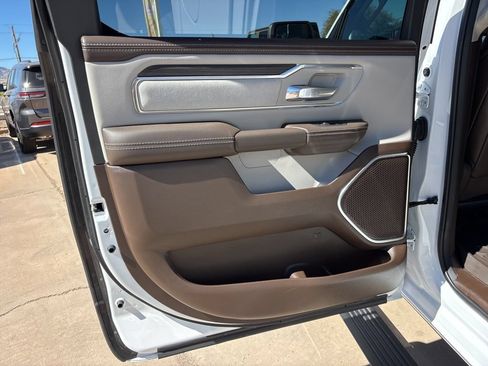 New 2026 RAM 1500 Laramie w/ Laramie Preferred Package AWD/4WD image 17