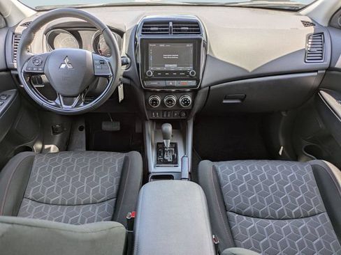 Used 2025 Mitsubishi Outlander Sport LE AWD/4WD image 16