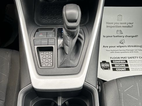 Certified 2024 Toyota RAV4 XLE image 31