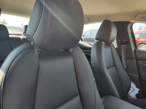 Used 2025 MAZDA MAZDA3 s image 20