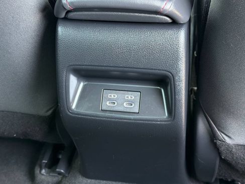 Used 2024 Toyota Corolla SE FWD image 17