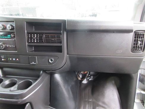 Used 2020 Chevrolet Express 3500 LS RWD image 20