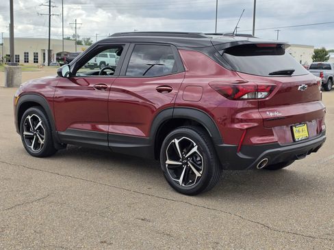 Used 2023 Chevrolet TrailBlazer RS w/ Convenience Package image 7