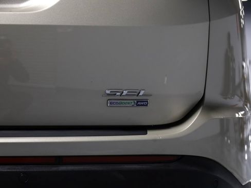 Used 2018 Ford Edge SEL w/ Equipment Group 201A AWD/4WD image 32