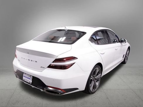 Used 2025 Genesis G70 2.5T w/ Sport Prestige Package image 7