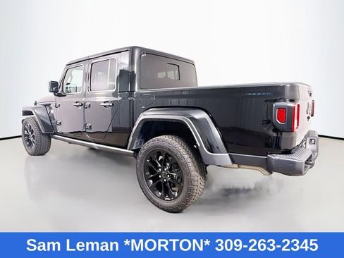 Used 2024 Jeep Gladiator Sport image 5